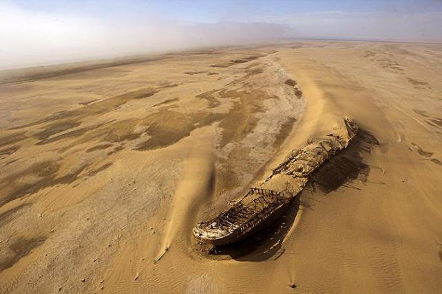 barco mar de aral - El Mar de Aral, como el cultivo del algodón acabó con un gran lago